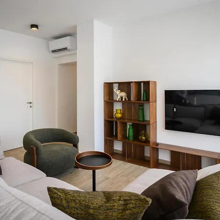 Brand New Lux Apartment G & L With Hot Tub Lägenhet Trogir
