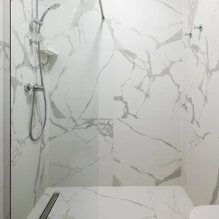 Brand New Lux Apartment G & L With Hot Tub *